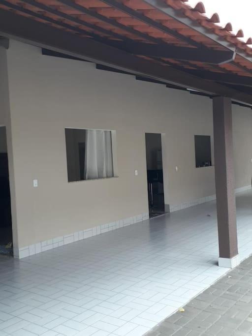 Paraiso de Aruanã - Rio Araguaia - Imóvel recém construído!! NOVÍSSIMO!!!! Extérieur photo