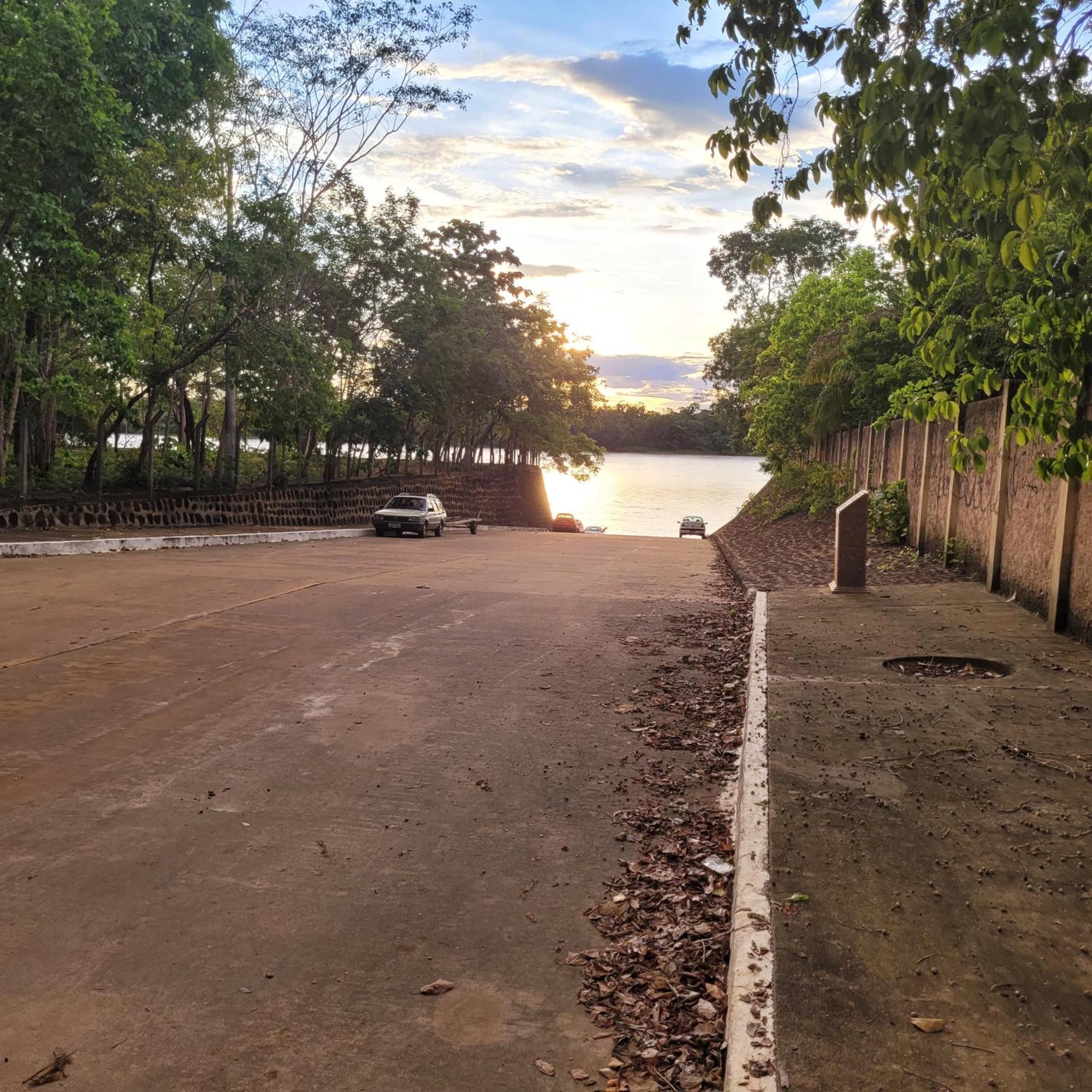 Paraiso de Aruanã - Rio Araguaia - Imóvel recém construído!! NOVÍSSIMO!!!! Extérieur photo